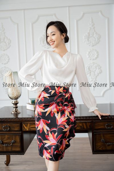 10 mẫu chân váy công sở thanh lịch tôn dáng mọi quý cô