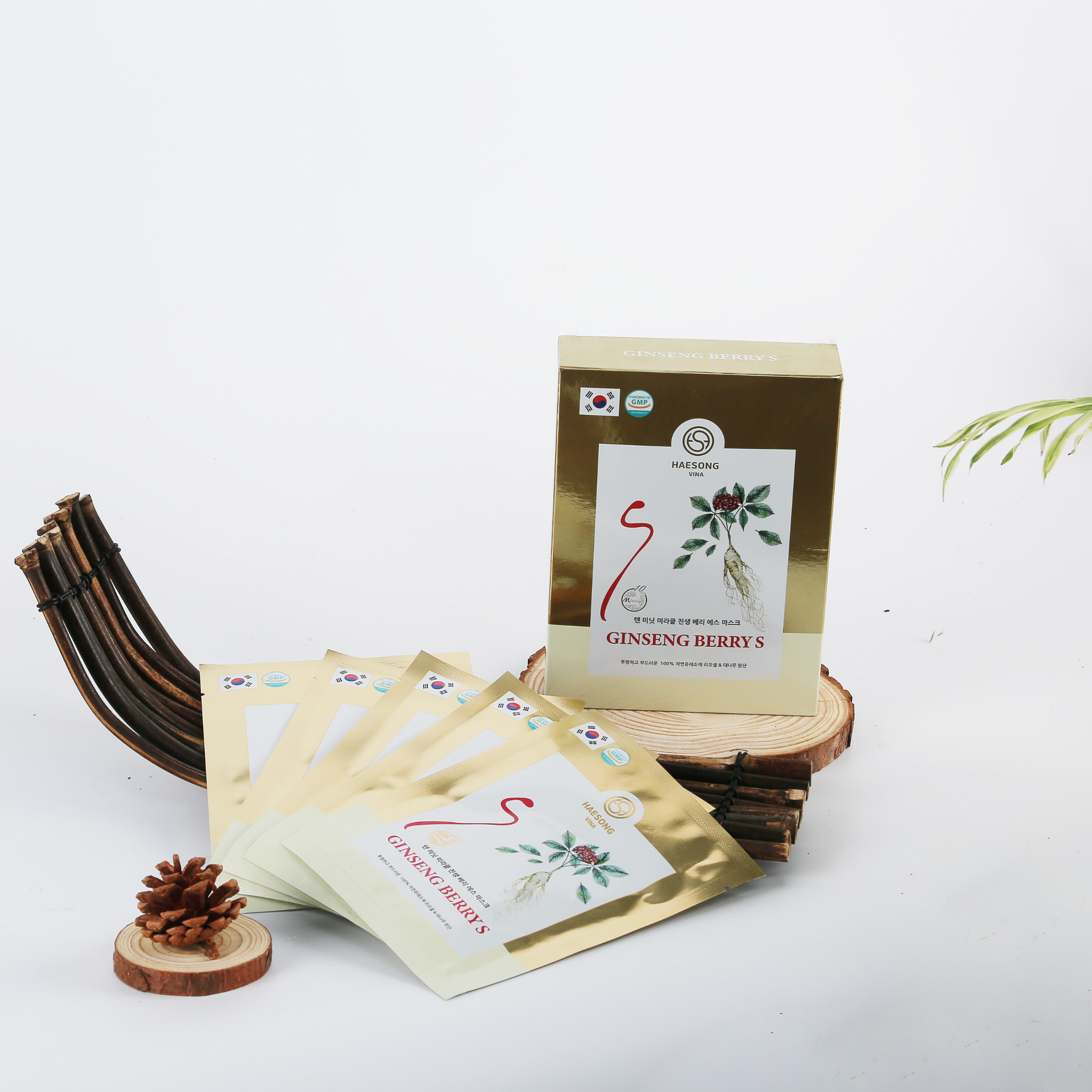  Hộp mặt nạ quả nhân sâm - Ginseng Berry S Mask 