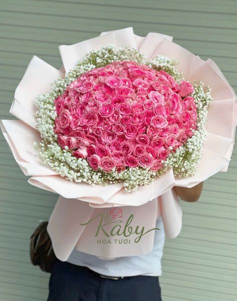 BÓ HOA 120 BÔNG HỒNG DÂU MIX BABY
