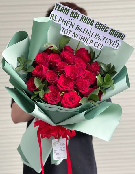 BÓ HOA 20 BÔNG HỒNG ĐỎ TRUYỀN KỲ