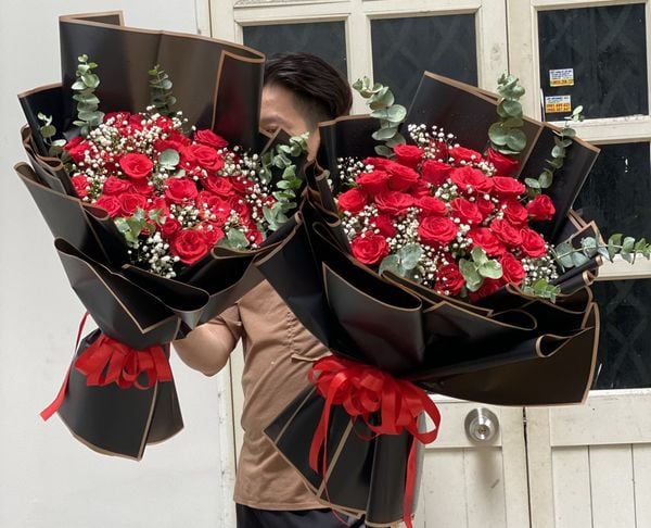 BÓ HOA 25 BÔNG HỒNG ĐỎ
