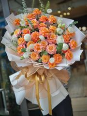 BÓ HOA HỒNG CAM SPIRIT MIX TRẮNG