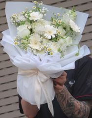BÓ HOA HỒNG TRẮNG NHẸ NHÀNG