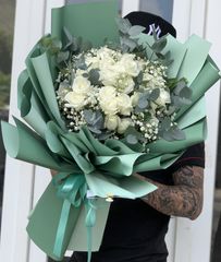 BÓ HOA HỒNG TRẮNG XINH ĐẸP