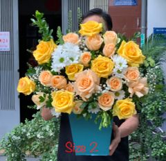 Hộp Hoa Tặng Ngày 8/3 Tone Vàng Cam