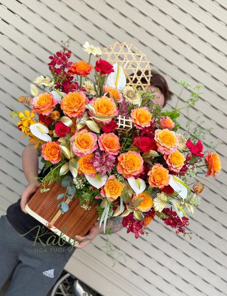 GIỎ HOA SẮC MÀU