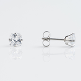 NỤ ĐÁ CZ VUÔNG 5MMT - STUDEX - CHO DA NHẠY CẢM