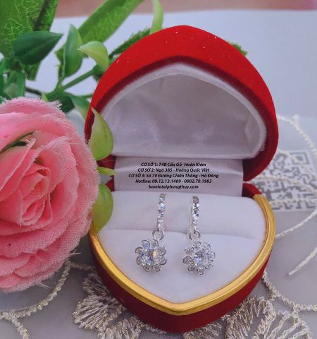 Khuyên bạc cho bé