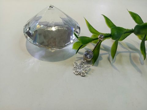 Khuyên rốn bạc ta