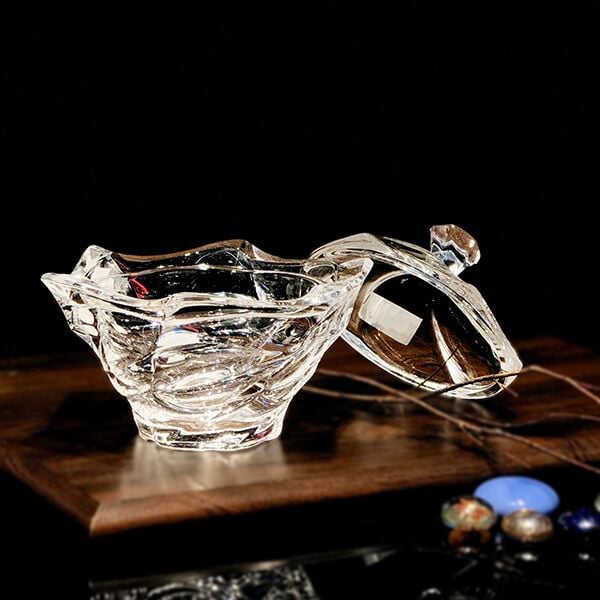 Tô pha lê Bohemia Star có nắp TA013 (có 2 size)