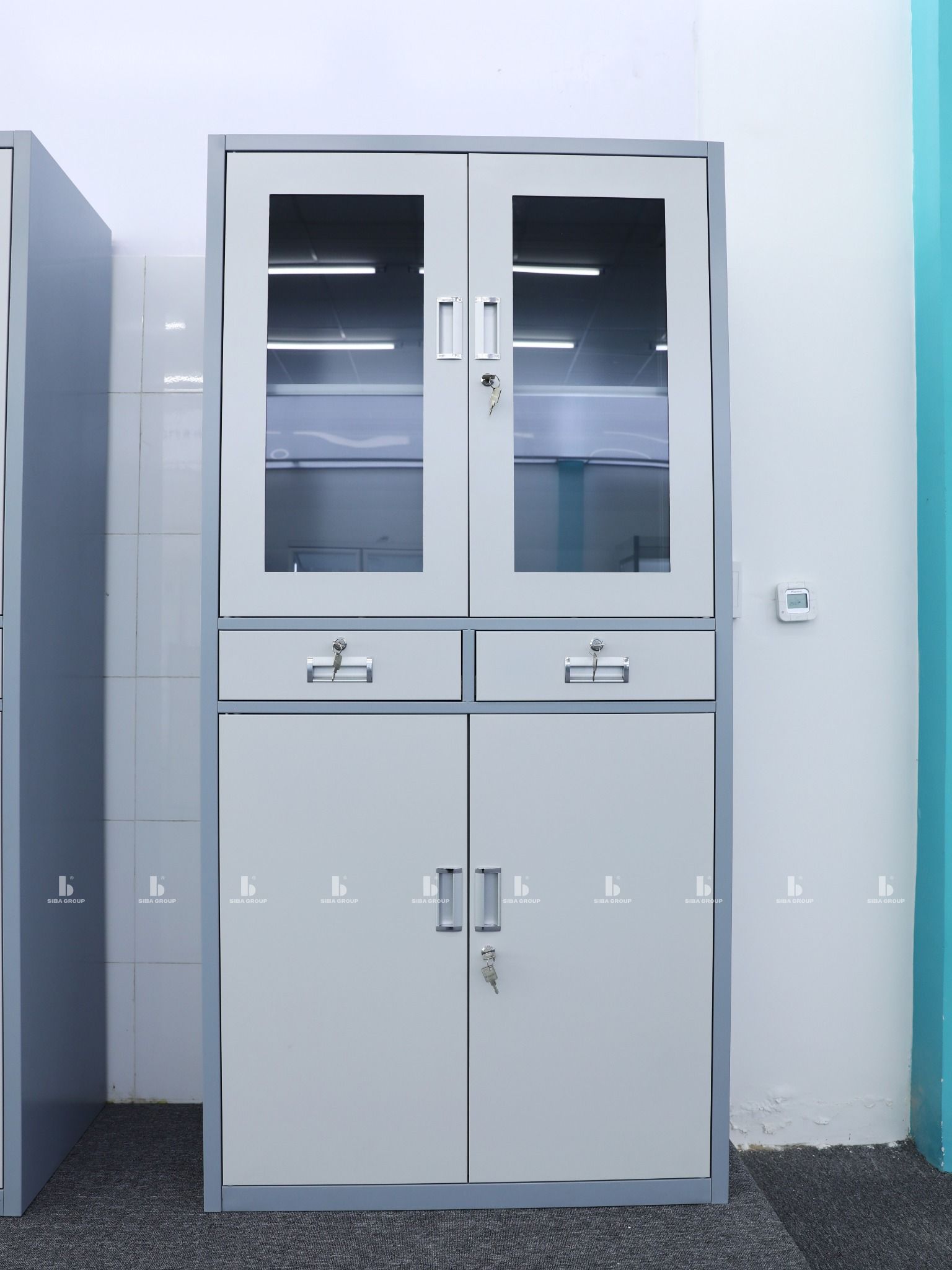  Tủ hồ sơ 4 cửa, 2 ngăn kéo, kết hợp kính trưng bày 