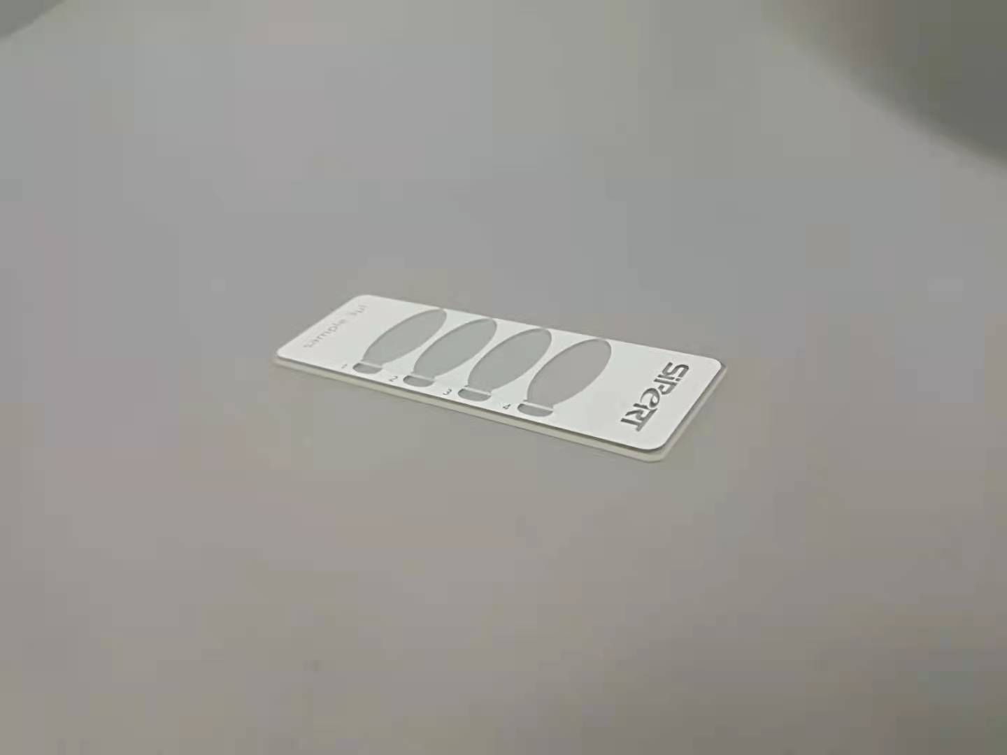  Tấm trượt lấy mẫu loại 4 khoan, dùng 1 lần 