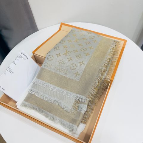  Khăn Lv Monogram Shine Shawl (Ánh Kim) 