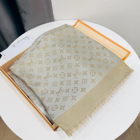  Khăn Lv Monogram Shine Shawl (Ánh Kim) 