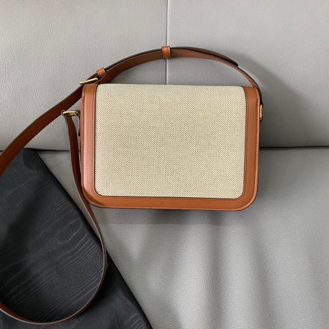  Celine Teen Triomphe ‘Tan White’ 