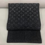  Khăn Len Lv Monogram Gradient 