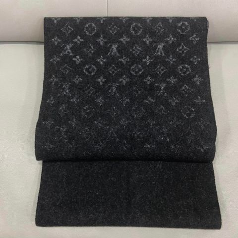  Khăn Len Lv Monogram Gradient 