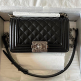  Chanel Boy Black 