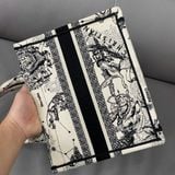  Dior Book Tote Small 