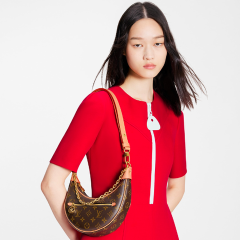  Louis Vuitton Loop 