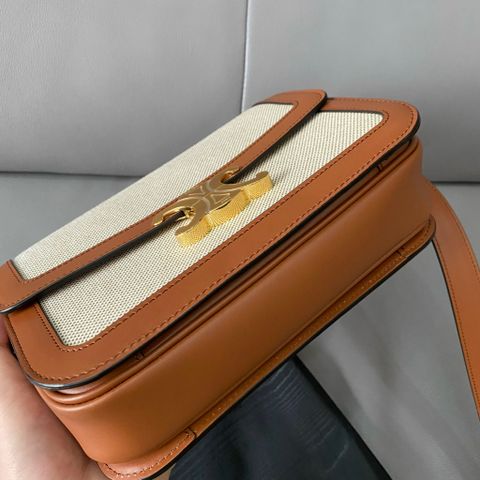  Celine Teen Triomphe ‘Tan White’ 