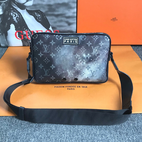 LOUIS VUITTON GALAXY