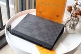  Louis Vuitton Pochette Voyage Medium (New) 
