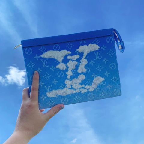  Louis Vuitton Pochette A4 Monogram (New) 