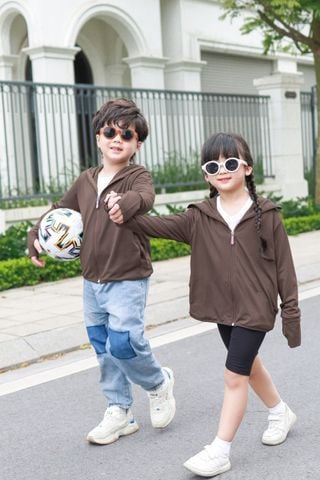 Áo chống nắng trẻ em 2 lớp ngăn UV 98%, tặng kèm khẩu trang