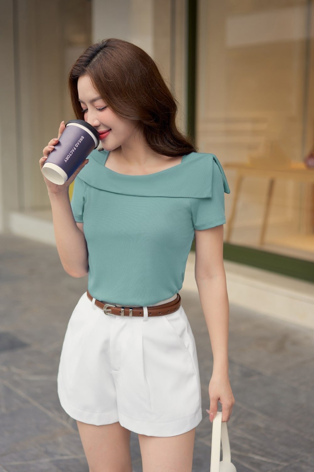 Áo kiểu cách điệu