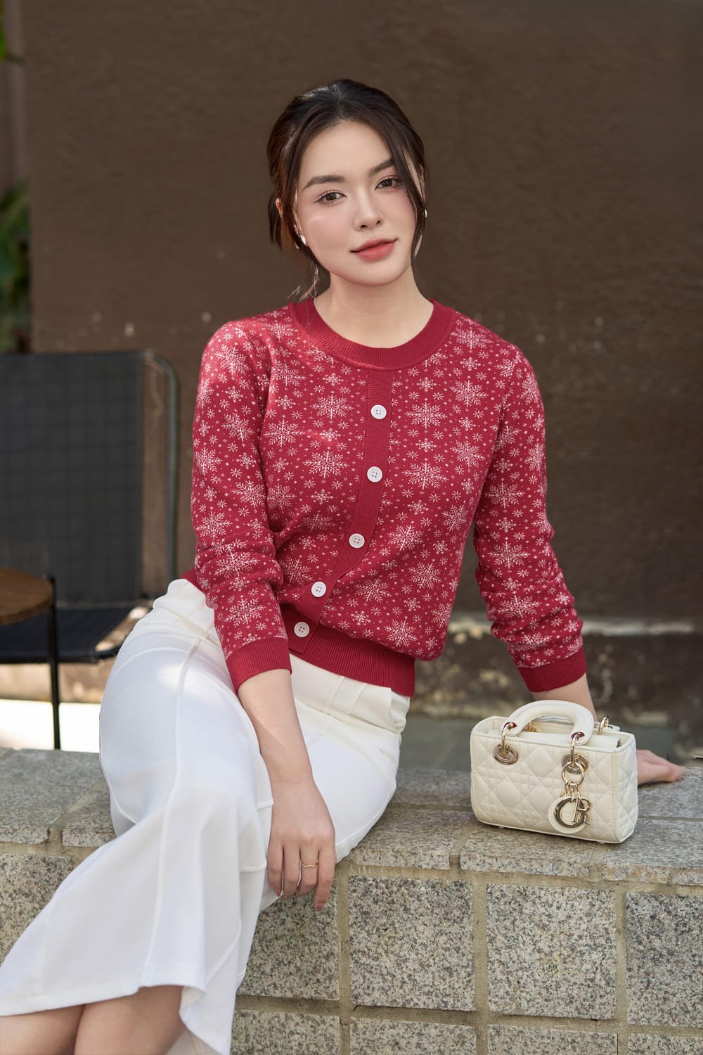 Áo len cashmere mỏng nhẹ
