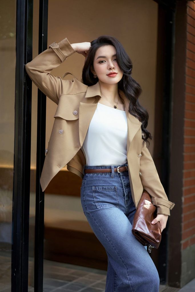  Áo măng tô nữ dáng ngắn chất tuýtsi nhung kèm đai eo 