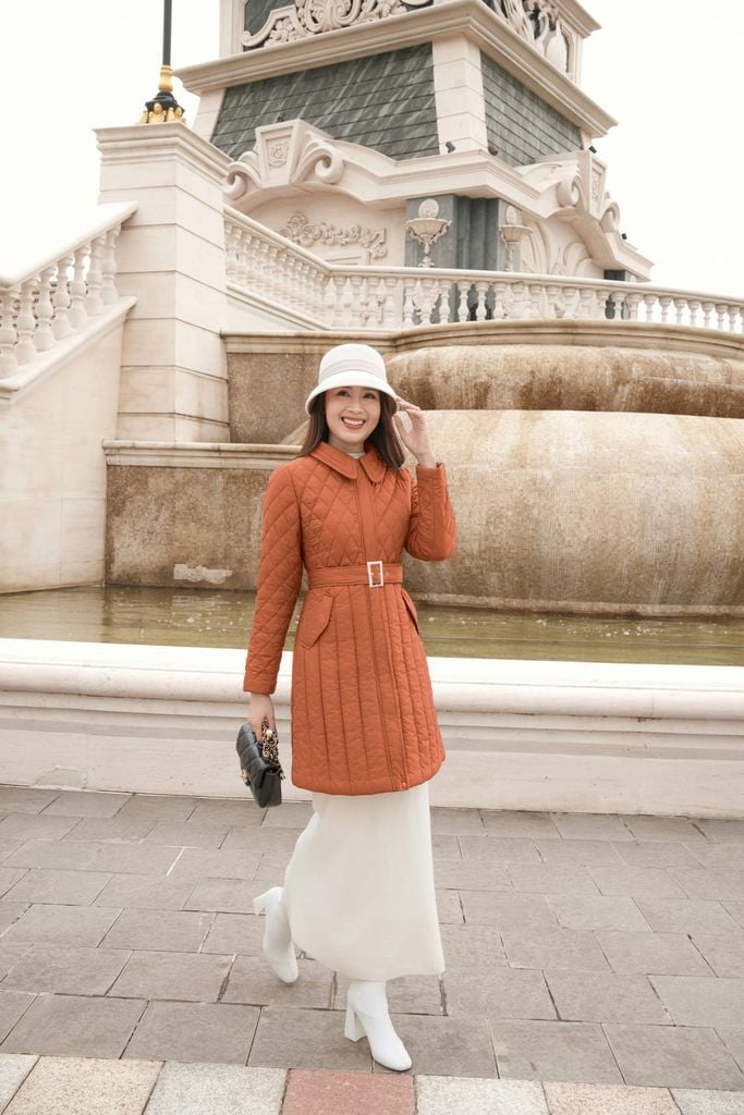  Áo phao dáng dài Dream nữ cổ bẻ siêu nhẹ, giữ ấm tối đa 