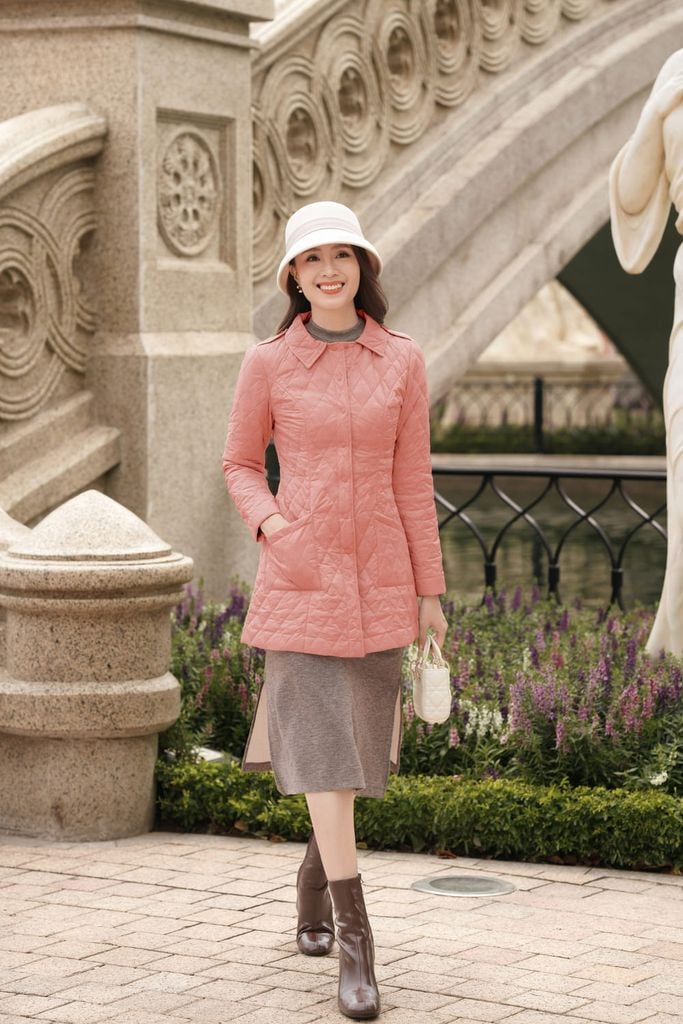  Áo phao nữ dáng lửng Classy chần bông siêu nhẹ công nghệ Nhật 