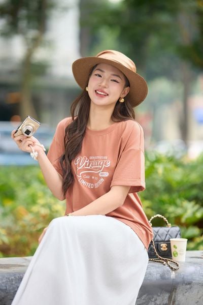  Áo phông nữ chất cotton cổ tròn dáng suông in hình 