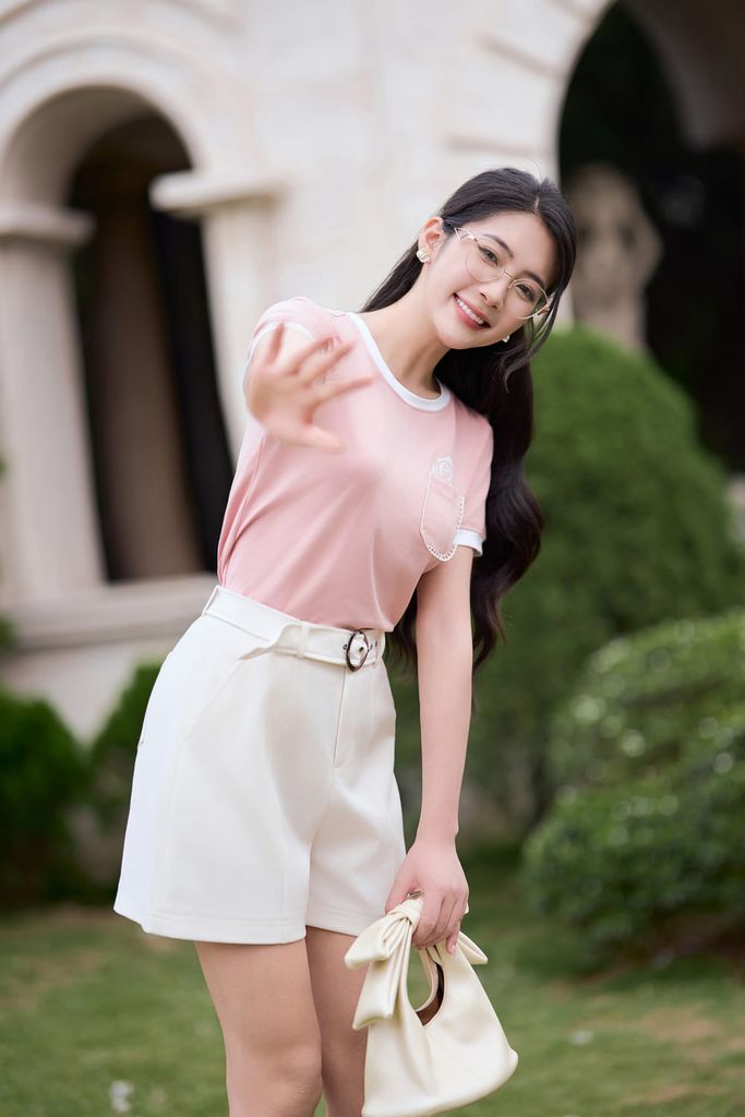  Áo phông nữ ngắn tay chất cotton cổ tròn phối có túi 