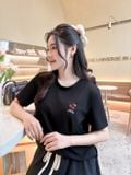  Áo phông nữ chất liệu cotton dáng cổ tròn thêu ngực 