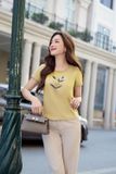  Áo phông nữ cổ tròn tay cộc chất liệu cotton hình in hoa 