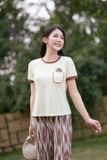  Áo phông nữ ngắn tay chất cotton cổ tròn phối có túi 