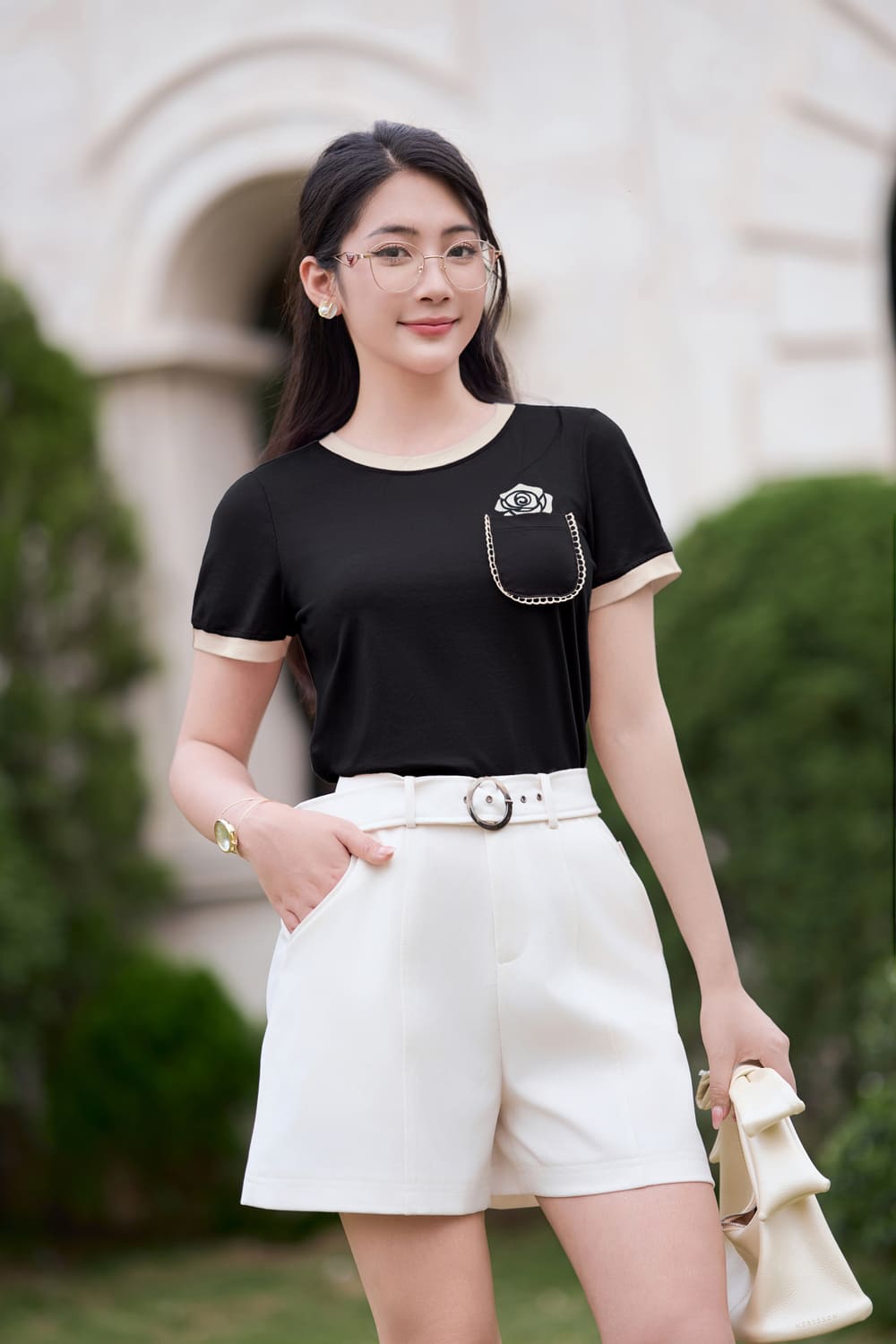 áo thun đen