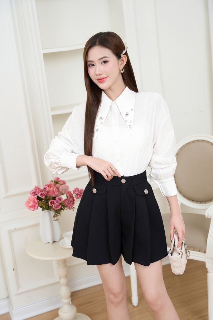  Áo sơ mi chất tơ cổ nhạn đính đá kèm áo 2 dây cùng màu 