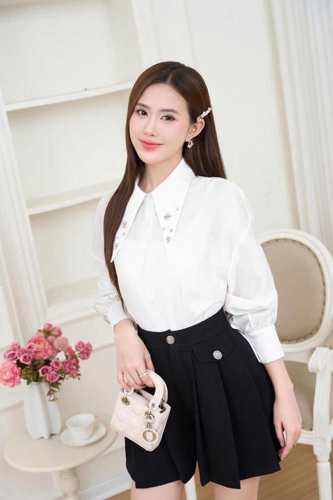 Áo sơ mi chất tơ cổ nhạn đính đá kèm áo 2 dây cùng màu 