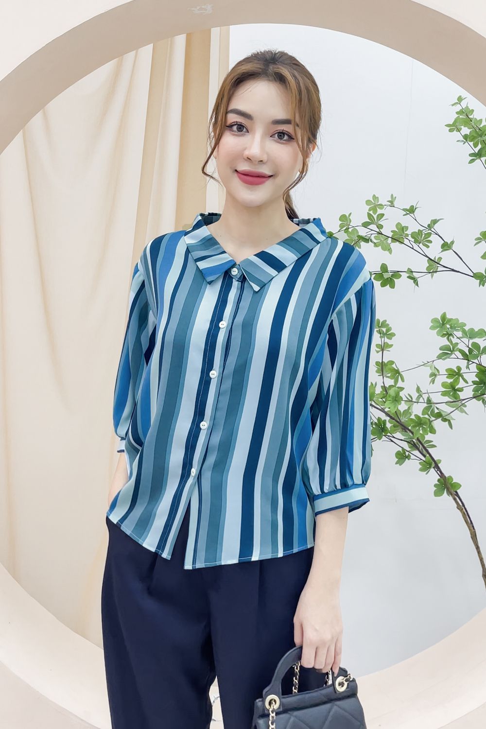 Áo sơ mi nam trung niên cao cấp THÁI KHANG vải lụa mango mềm mịn co giãn form rộng classic ALUA17 Giá Sendo khuyến mãi 159000đ Mua ngay Tư #44 Áo sơ mi nam trung niên cao cấp THÁI KHANG vải lụa mango mềm mịn co giãn form rộng classic ALUA17 Giá Sendo khuyến mãi 159000đ Mua ngay Tư
