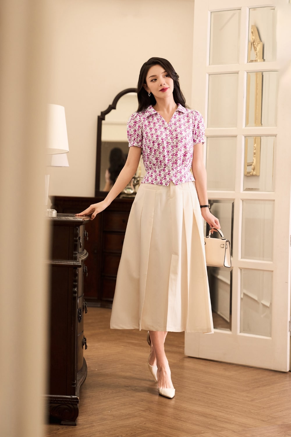 chân váy xòe xếp ly