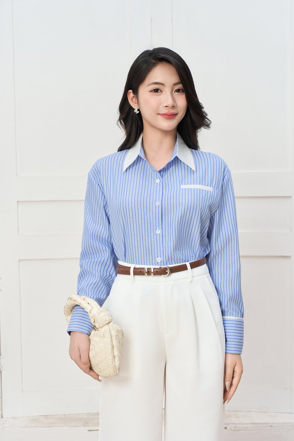 Sơ mi lụa và quần lụa ống suông