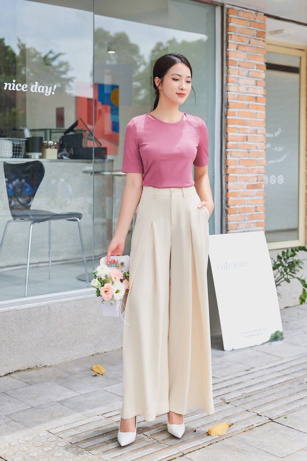 quần màu be phối áo màu gì