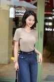  Áo thun nữ Cardina vải tăm cotton dáng cổ tim trơn màu 