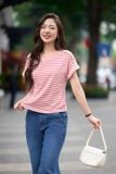 Áo phông nữ chất cotton dáng tay liền cánh dơi họa tiết kẻ ngang phối cúc vai 