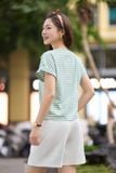  Áo phông nữ chất cotton dáng tay liền cánh dơi họa tiết kẻ ngang phối cúc vai 