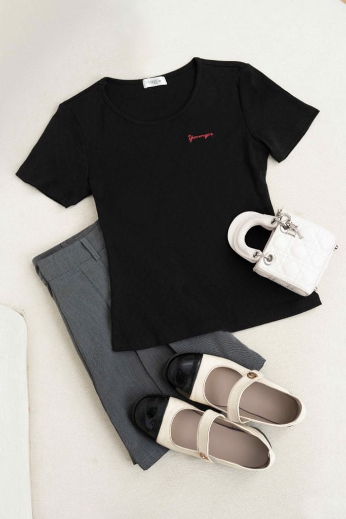  Áo thun nữ trẻ trung vải cotton họa tiết thêu ngực 